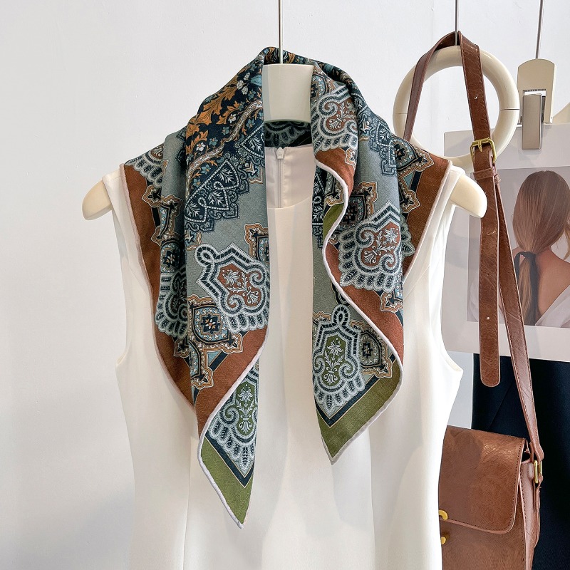 Central Compass Persian Floral - Shawl Wrap Winter 评论和价格